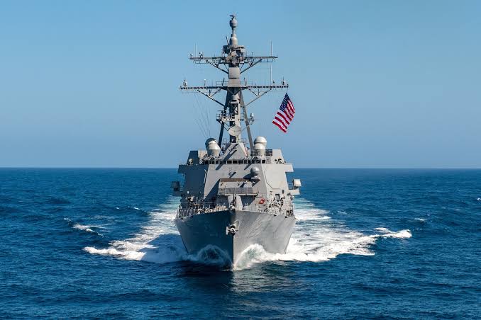 US Navy Warship Goes Dark in South China Sea, Crew Endures Four Days Without AC
