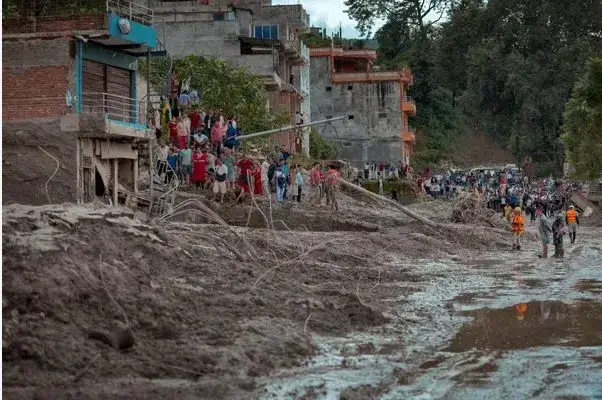 Nepal-Tibet Flood Death Toll Rises to 469 as Fresh Flood Threat Hampers Rescue