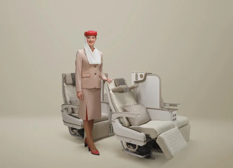 Emirates Unveils World’s First Electric Premium Economy Seat with Full-Height Privacy Screen