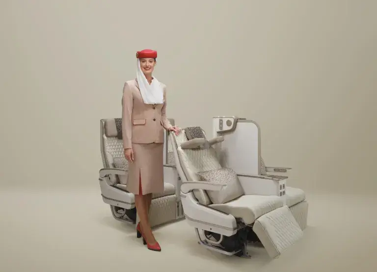 Emirates Unveils World’s First Electric Premium Economy Seat with Full-Height Privacy Screen