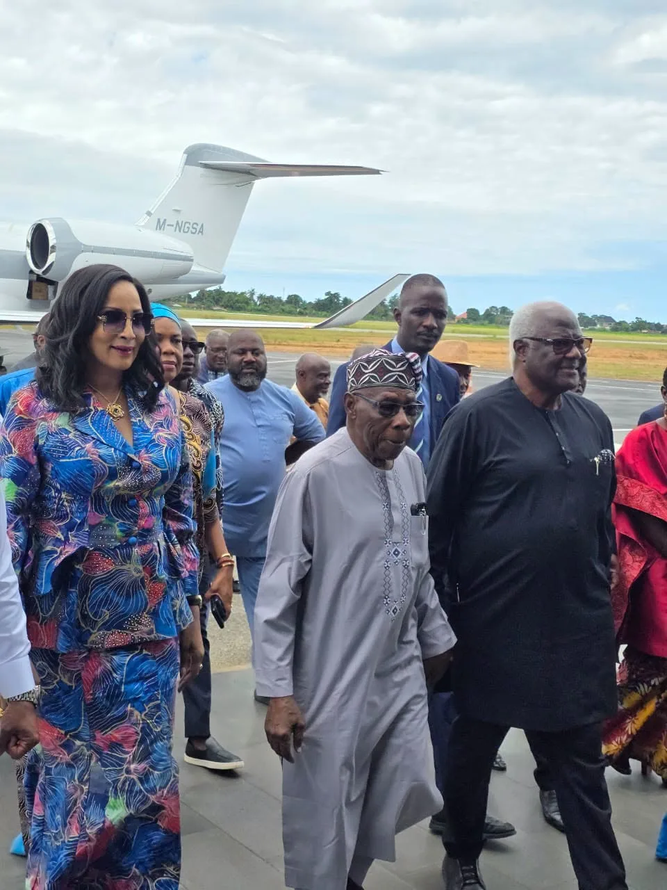 Former Sierra Leone President Koroma Returns Home Under Nigerian Escort