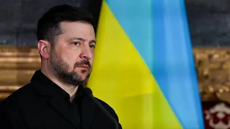 Zelensky Expects War to Continue Into Winter as Peace Talks Stall