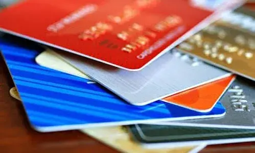 Nigeria’s Biggest Banks Ease FX Pressure With Higher Naira Card Dollar Limits
