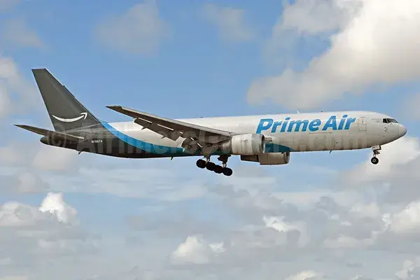 21 Air Cargo Jet Crashes After Runway Overrun in Miami, Killing Five