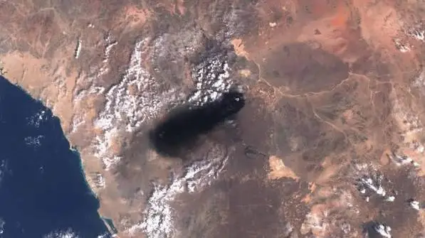 Saudi Oil Pipeline Shut Down After Attack Triggers Fires