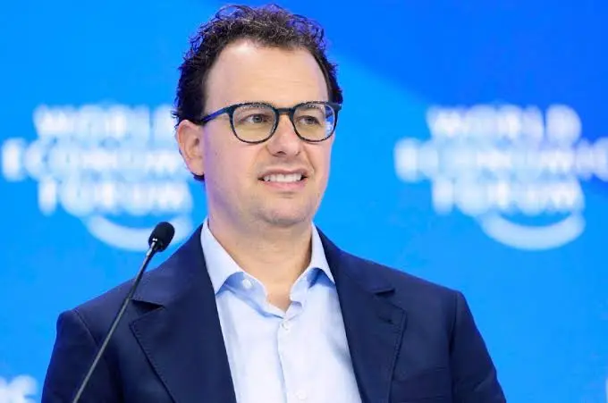 Anthropic CEO Urges AI Industry to Slow the Race as Safety Concerns Grow