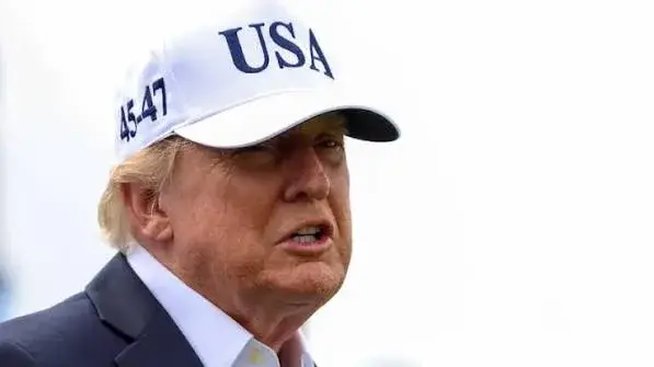 Trump doubles down on United Ireland, calls reunification “natural”