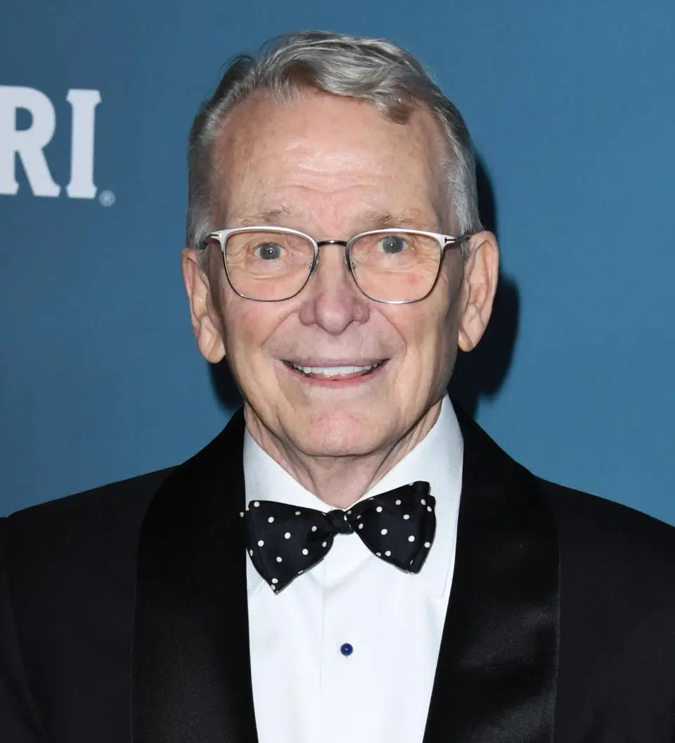 Bob Mackie, Legendary Designer Behind Cher's Iconic Looks, Dies at 87