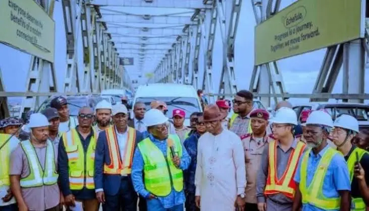 FG Reopens First Niger Bridge After 38 Days as Umahi Urges Tinubu Support