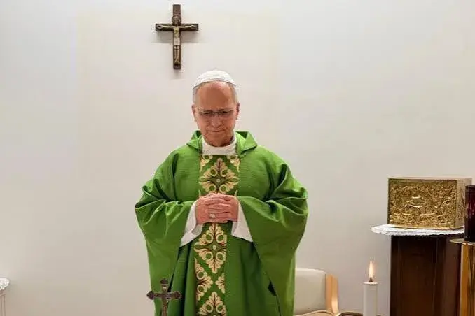 Vatican Releases First Images of Pope Leo Since Lung Cancer Diagnosis