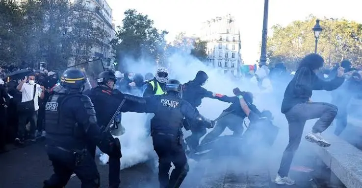 Police Clash With Protesters Across France as Cost-of-Living Anger Grow