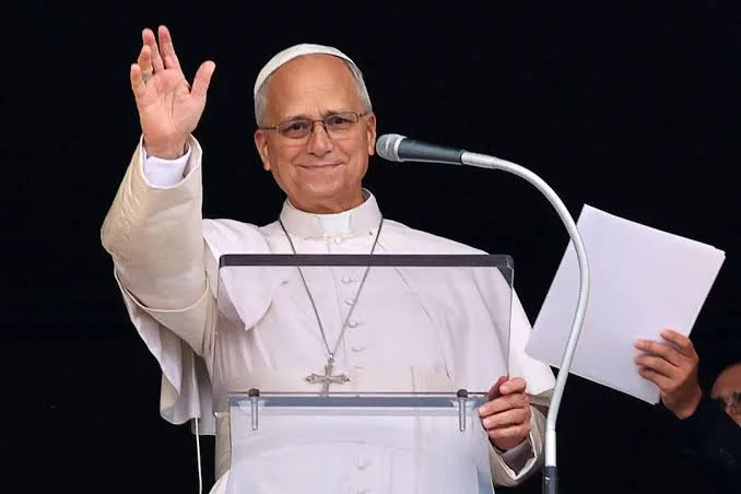 Pope Leo Appears at Vatican, Thanks Faithful for Prayers After Surgery