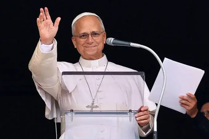 Pope Leo Appears at Vatican, Thanks Faithful for Prayers After Surgery