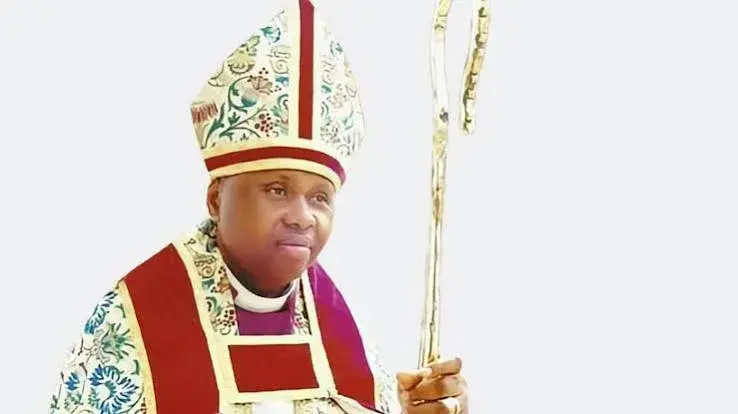 Ibezim Defies Primate’s Six-Month Leave Order, Officiates at Awka Cathedral