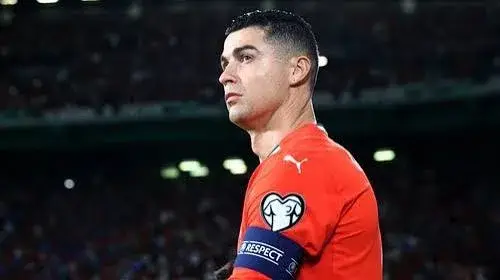 Ronaldo Gets 30-Day Ban and €255 Fine From Portugal