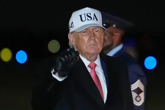 Trump Approval Rating Hits New Low Ahead of US Midterm Elections