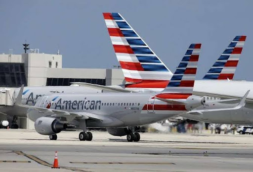 Delta, American Airlines Extend Suspension of Flights to Israel Amid Escalating Conflict